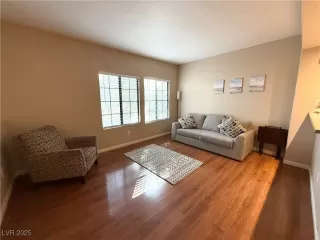 Photo #4: 2695253 Listing 