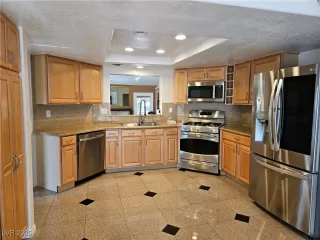 Photo #5: 2695258 Listing 