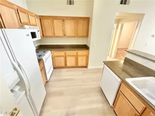 Photo #6: 2695286 Listing 