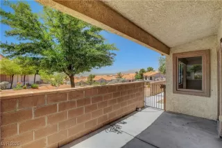 Photo #2: 2695294 Listing