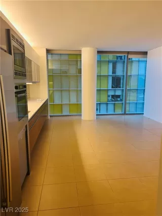 Photo #2: 2695304 Listing 