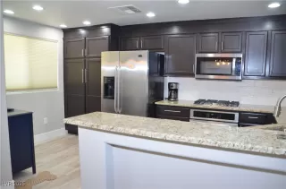 Photo #4: 2695313 Listing 