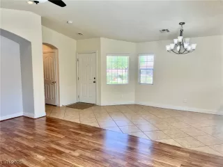 Photo #3: 2695321 Listing 