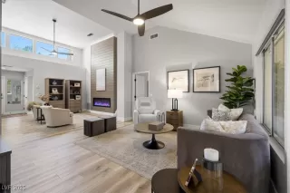 Photo #2: 2695335 Listing