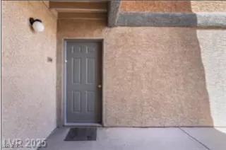 Photo #4: 2695374 Listing