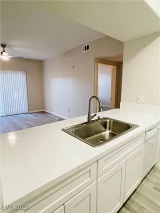 Photo #6: 2695379 Listing 