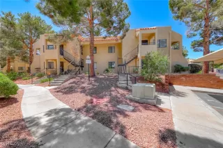 Photo #2: 2695400 Listing