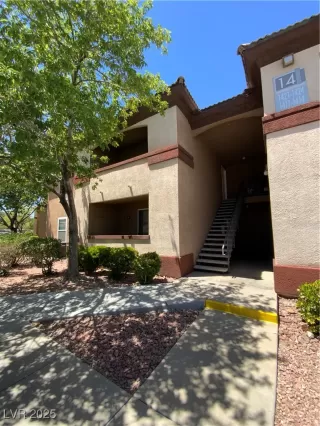 Photo #1: 2695405 Listing 