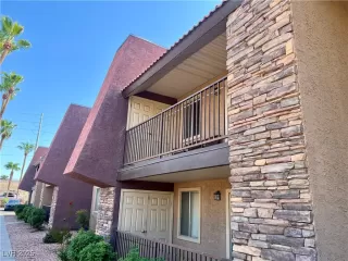 Photo #1: 2695501 Listing 