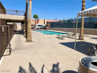 Photo #3: 2695501 Listing 