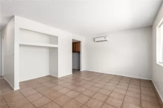 Photo #2: 2695513 Listing 