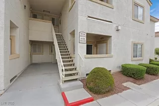 Photo #1: 2695547 Listing