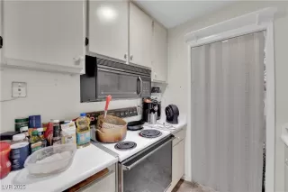 Photo #6: 2695591 Listing 