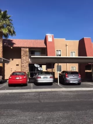 Photo #1: 2695597 Listing 