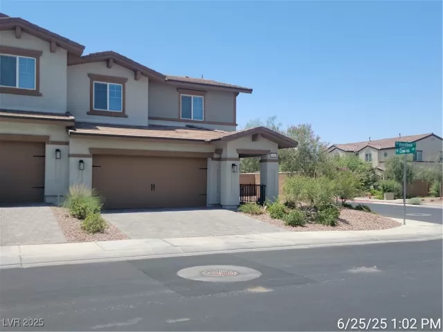 MLS: 2695618 Condo For Sale