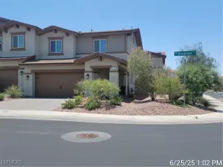 Photo #1: 2695618 Listing 