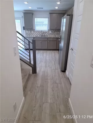 Photo #3: 2695618 Listing 