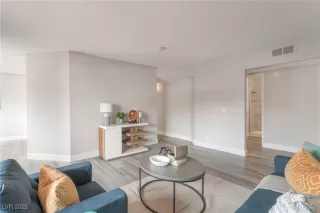 Photo #5: 2695659 Listing 