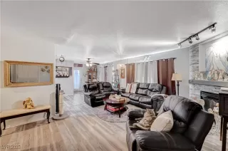 Photo #1: 2695670 Listing 