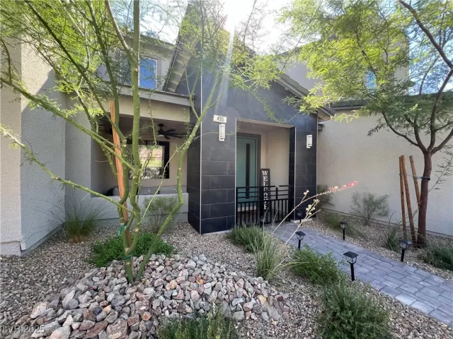 MLS: 2695686 Condo For Sale