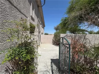 Photo #2: 2695709 Listing 