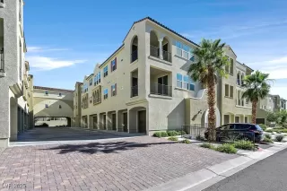 Photo #2: 2695750 Listing 