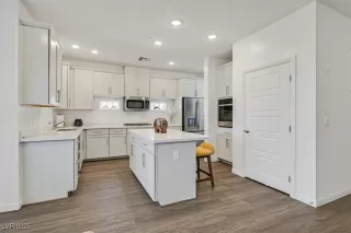 Photo #6: 2695750 Listing 