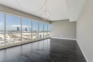 Photo #5: 2695795 Listing