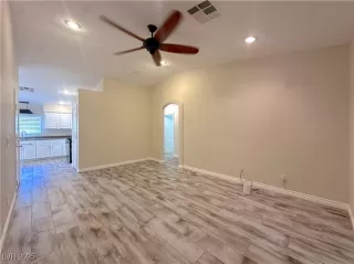 Photo #3: 2695805 Listing 