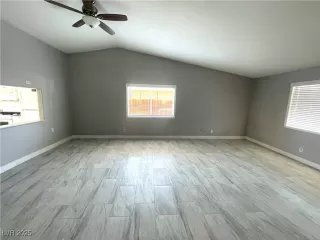 Photo #5: 2695815 Listing 