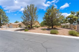 Photo #1: 2695817 Listing