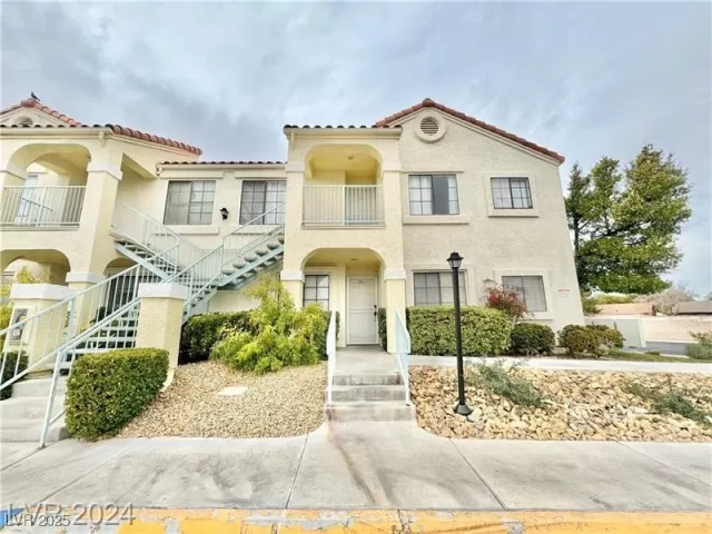 MLS: 2695841 Condo For Sale