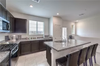 Photo #4: 2695911 Listing 