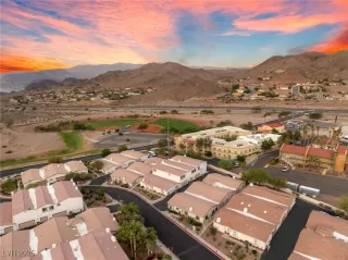 Photo #2: 2695916 Listing 