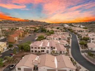 Photo #3: 2695916 Listing 