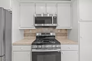 Photo #6: 2695931 Listing 