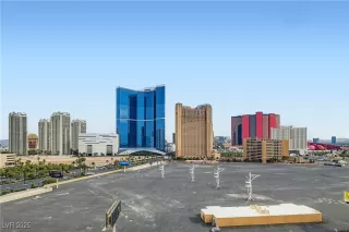 Photo #6: 2695932 Listing