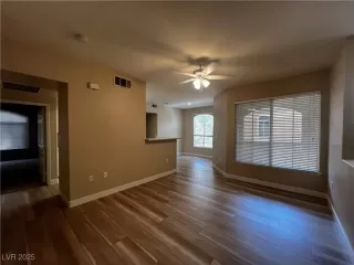 Photo #5: 2695949 Listing 