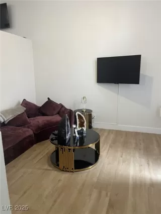 Photo #5: 2695965 Listing 