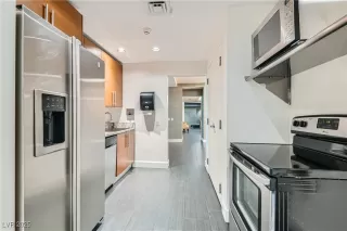 Photo #2: 2695972 Listing 