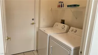 Photo #4: 2696031 Listing