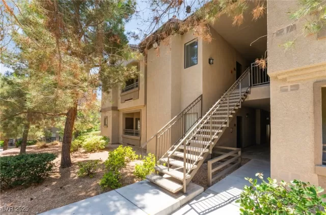 MLS: 2696059 Condo For Sale