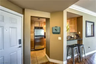 Photo #1: 2696061 Listing 