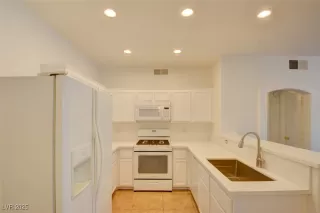 Photo #3: 2696076 Listing 