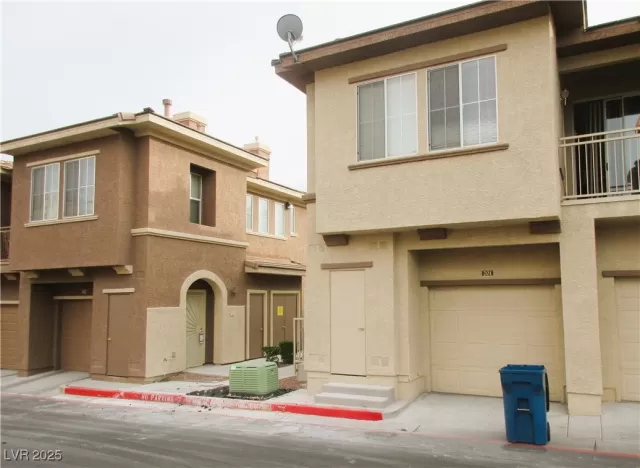 MLS: 2696229 Condo For Sale