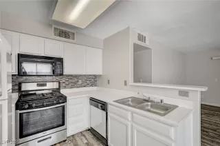 Photo #2: 2696231 Listing 