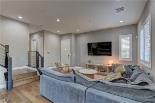 Photo #5: 2696232 Listing