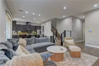 Photo #6: 2696232 Listing