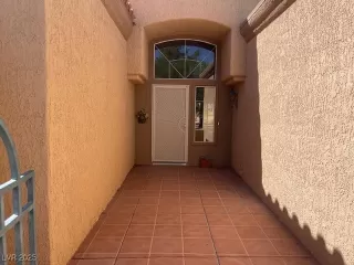 Photo #1: 2696321 Listing 