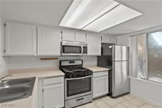 Photo #6: 2696329 Listing 